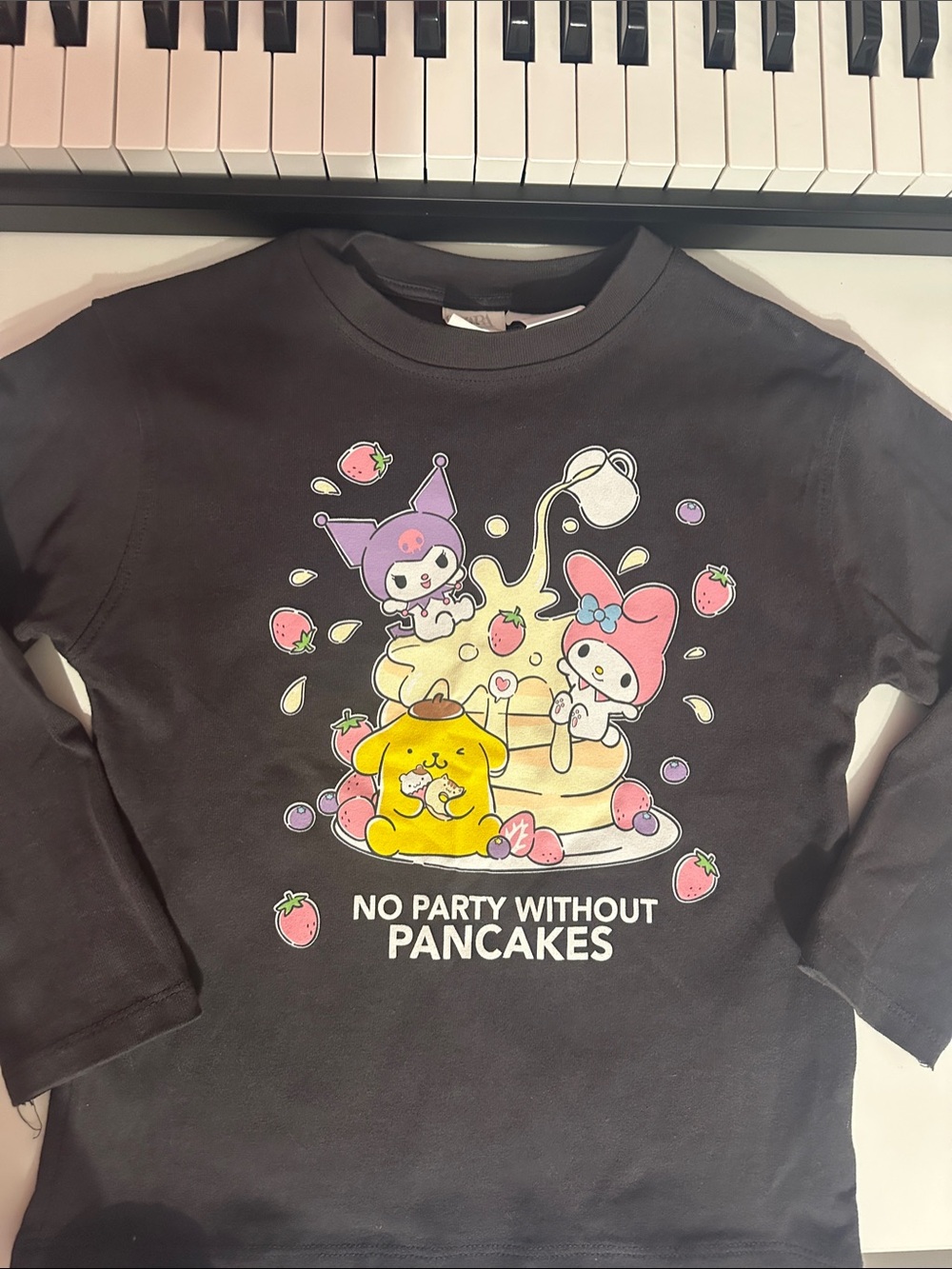 Zara Gray Long Sleeve 'No Party Without Pancakes' Graphic Tee
